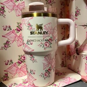 Love Shack Fancy x Stanley 20 oz Reaux Pink